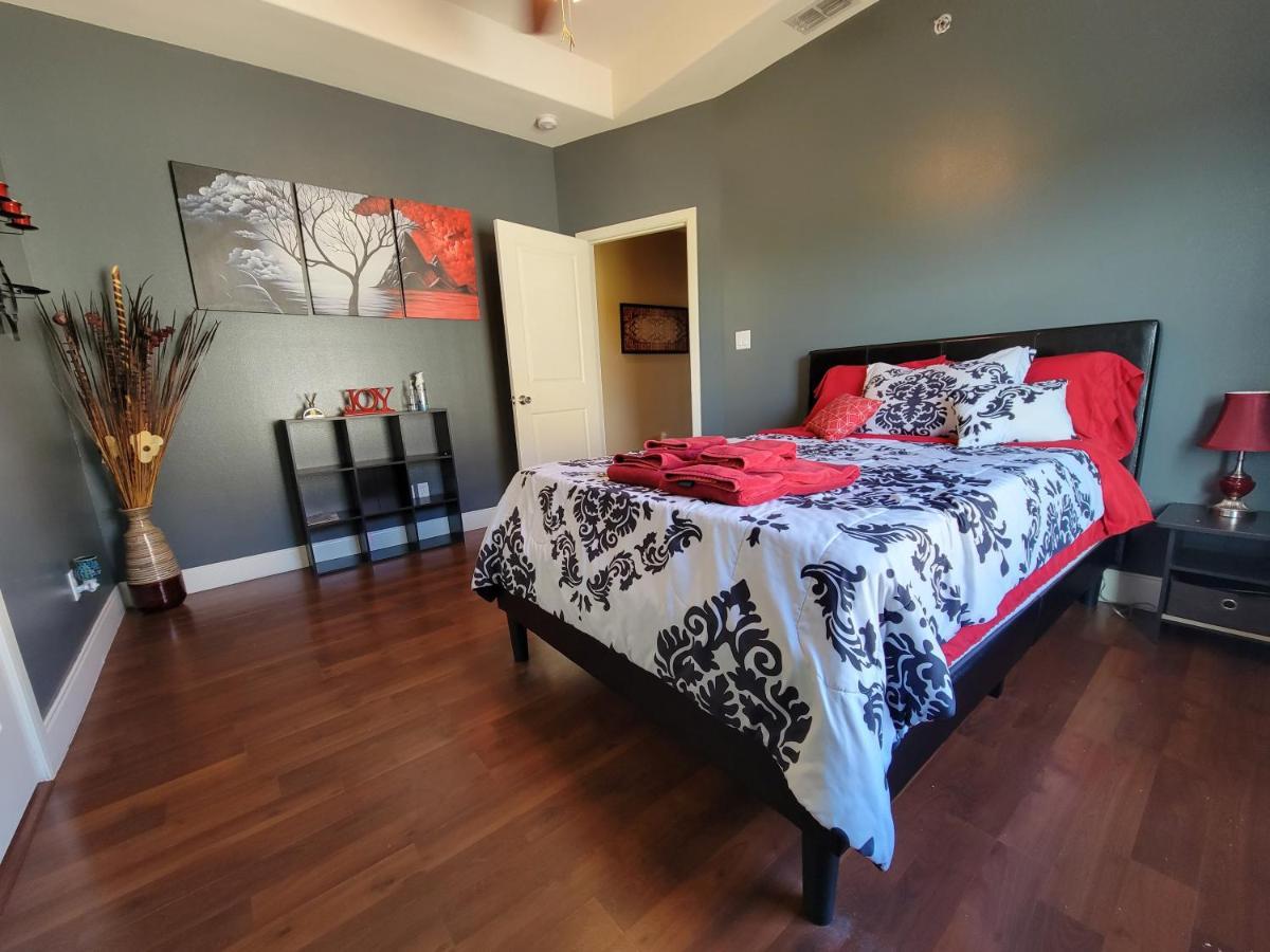 Modern, Private, Smart 4 Bedroom Condo In Desirable Location In Mcallen With Pool! Экстерьер фото